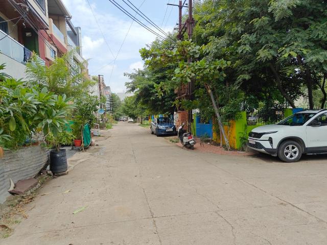 Land for sale in Madya