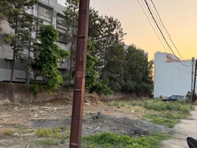 Land for sale in Madya