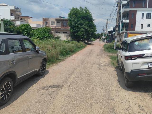 Land for sale in Hariana