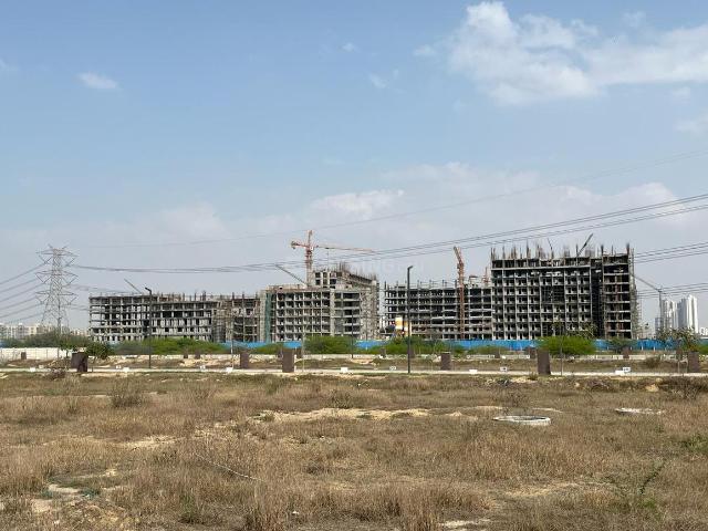 Land for sale in Hariana