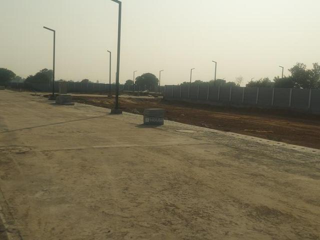 Land for sale in Hariana