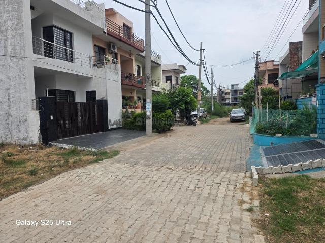 Land for sale in Kharar, Punjab