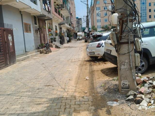 Land for sale in Hariana