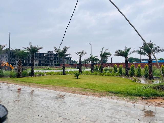 Land for sale in Hariana