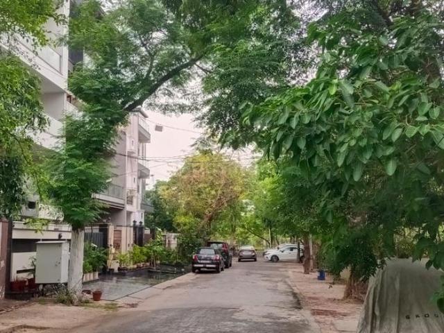 Land for sale in Greater Noida - Delhi, Arunachal Pradesh