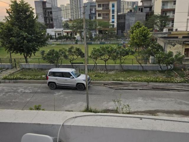 Land for sale in Greater Noida - Delhi, Arunachal Pradesh