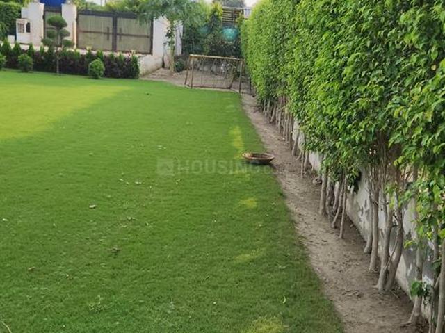Land for sale in Greater Noida - Delhi, Arunachal Pradesh