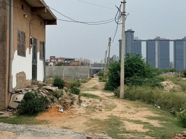 Land for sale in Greater Noida - Delhi, Arunachal Pradesh