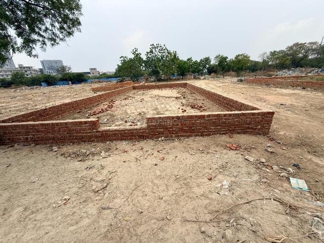 Land for sale in Greater Noida - Delhi, Arunachal Pradesh