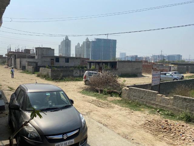 Land for sale in Greater Noida - Delhi, Arunachal Pradesh