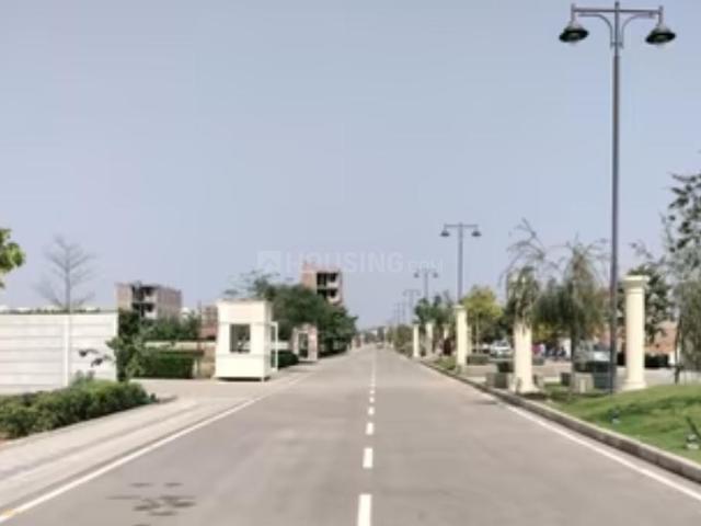 Land for sale in Greater Noida - Delhi, Arunachal Pradesh