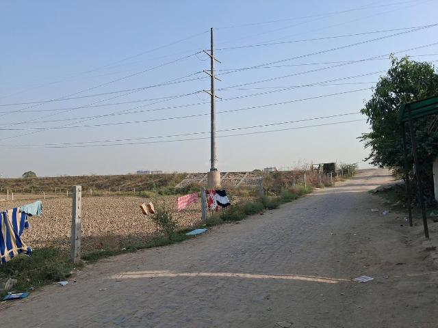 Land for sale in Greater Noida - Delhi, Arunachal Pradesh