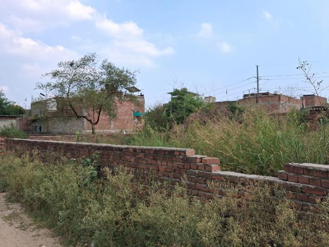Land for sale in Greater Noida - Delhi, Arunachal Pradesh