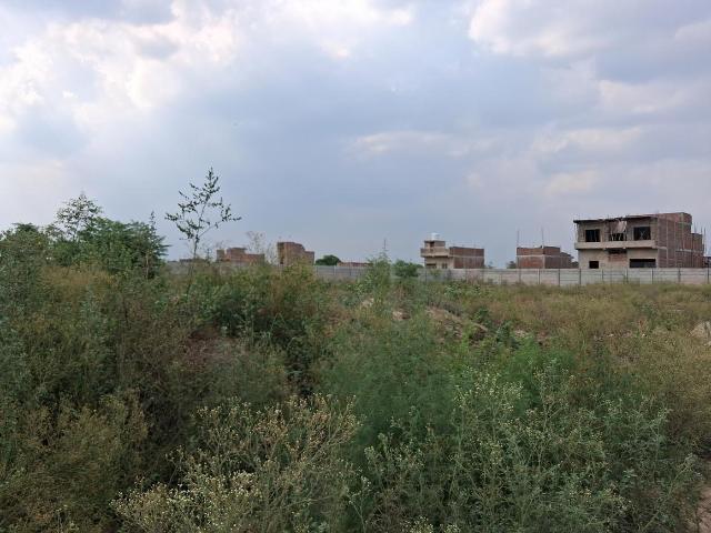Land for sale in Greater Noida - Delhi, Arunachal Pradesh