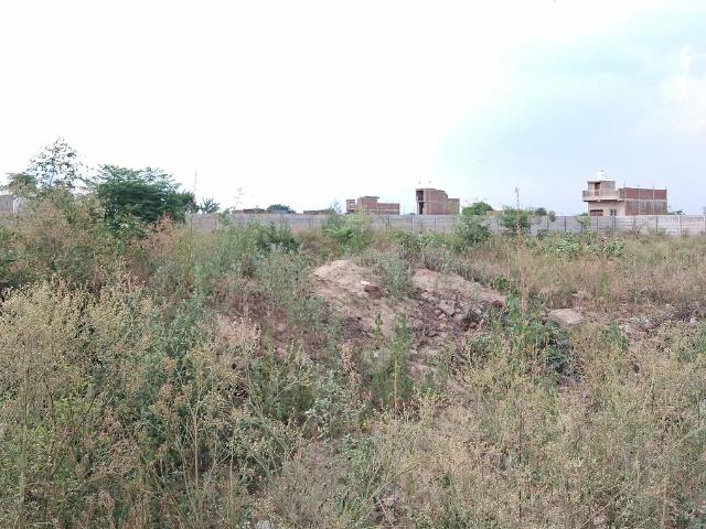 Land for sale in Greater Noida - Delhi, Arunachal Pradesh