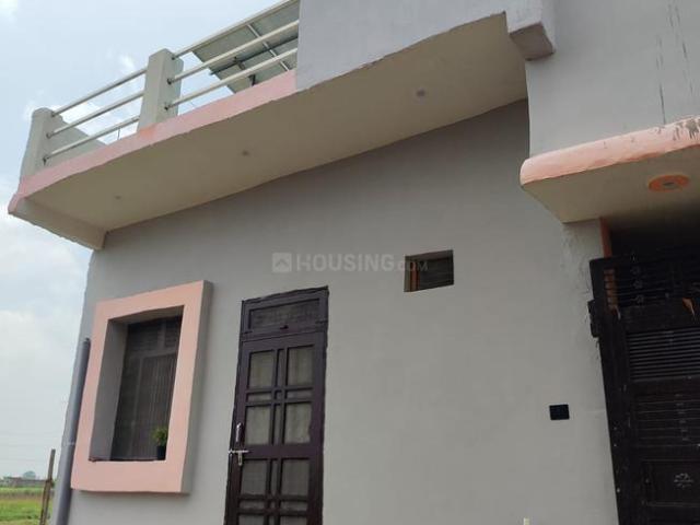 Land for sale in Garhi, Noida