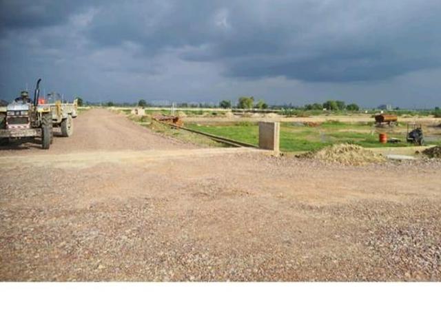 Land for sale in Greater Noida - Delhi, Arunachal Pradesh