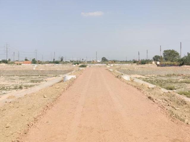 Land for sale in Greater Noida - Delhi, Arunachal Pradesh