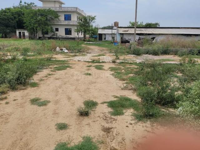 Land for sale in Gari Samastpur, Noida