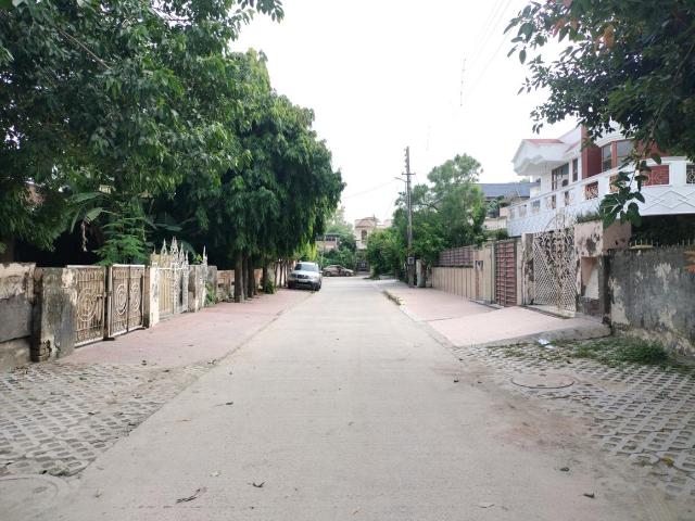 Land for sale in Hariana