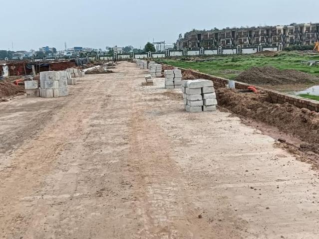 Land for sale in Hariana