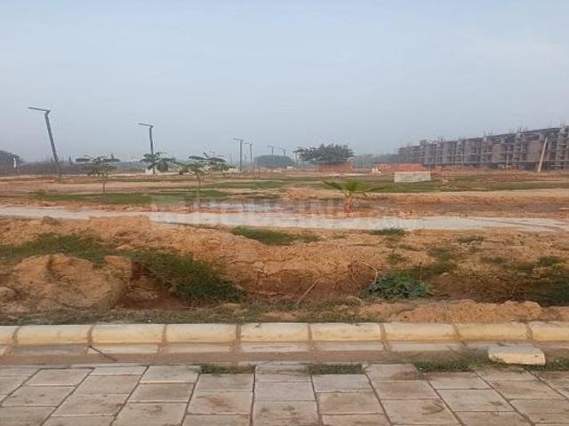 Land for sale in Hariana