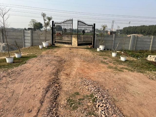 Land for sale in Greater Noida - Delhi, Arunachal Pradesh
