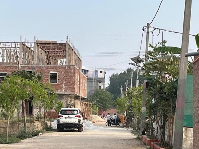 Land for sale in Greater Noida - Delhi, Arunachal Pradesh