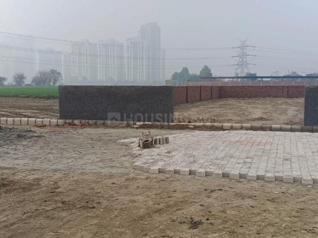 Land for sale in Gari Samastpur, Noida