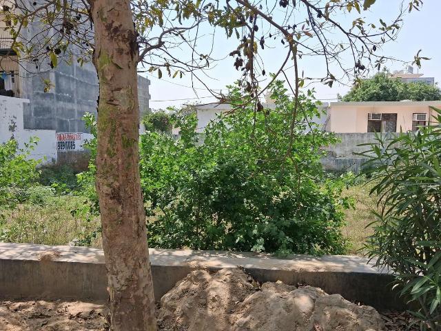 Land for sale in Greater Noida - Delhi, Arunachal Pradesh