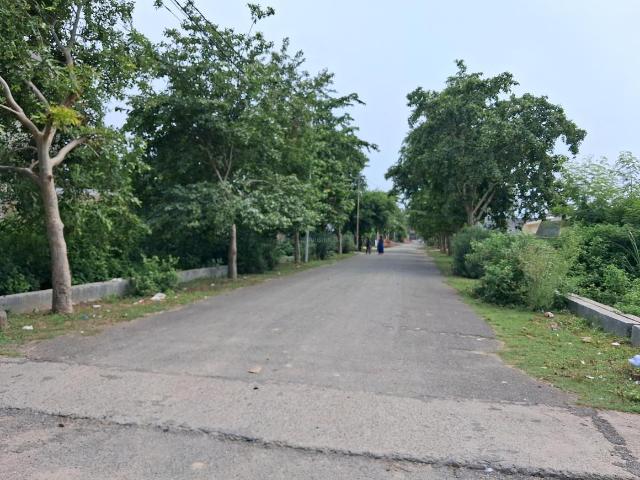 Land for sale in Greater Noida - Delhi, Arunachal Pradesh