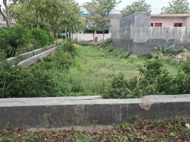 Land for sale in Greater Noida - Delhi, Arunachal Pradesh