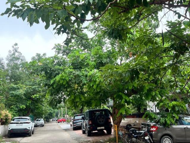 Land for sale in Hariana