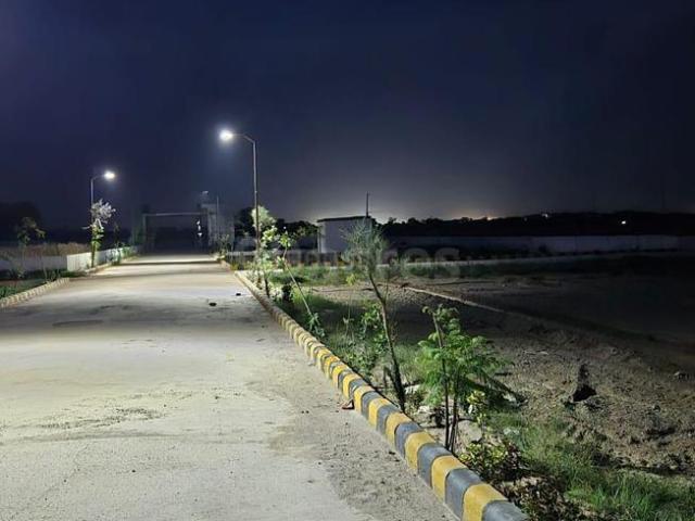 Land for sale in Greater Noida - Delhi, Arunachal Pradesh