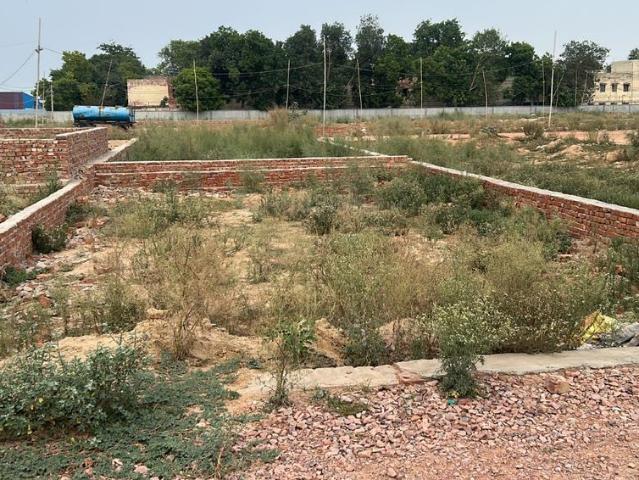 Land for sale in South West Delhi, Deri
