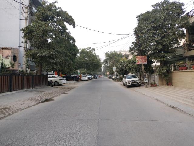 Land for sale in Hariana