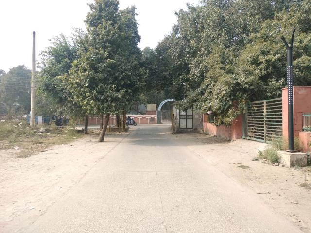 Land for sale in Hariana