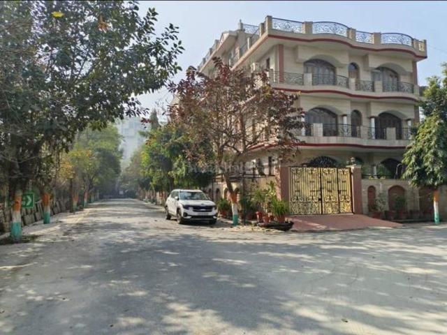 Land for sale in South West Delhi, Deri