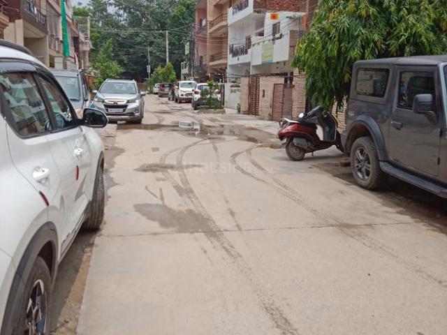 Land for sale in Hariana