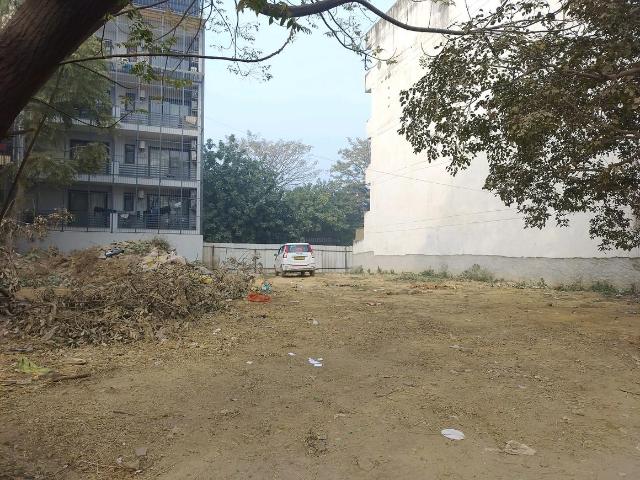 Land for sale in Hariana