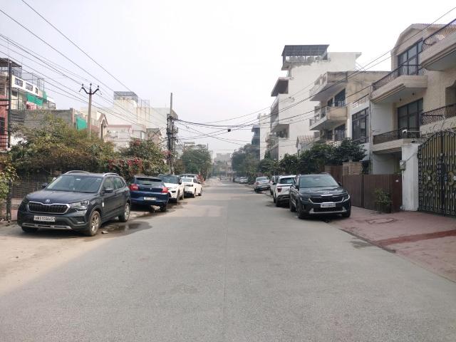 Land for sale in Hariana