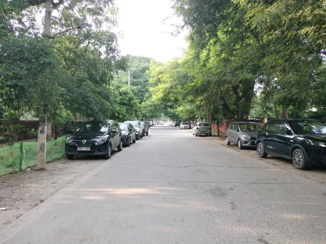 Land for sale in Hariana