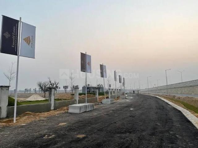 Land for sale in Hariana