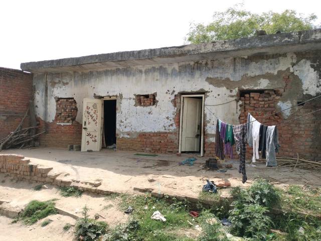 Land for sale in South West Delhi, Deri
