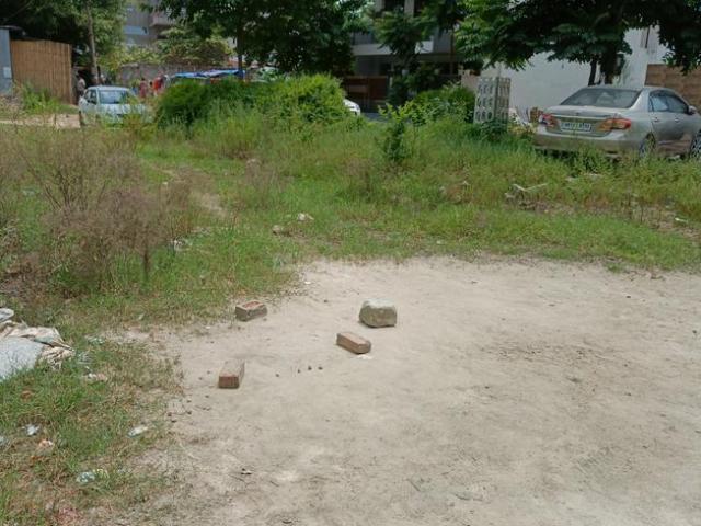 Land for sale in Hariana