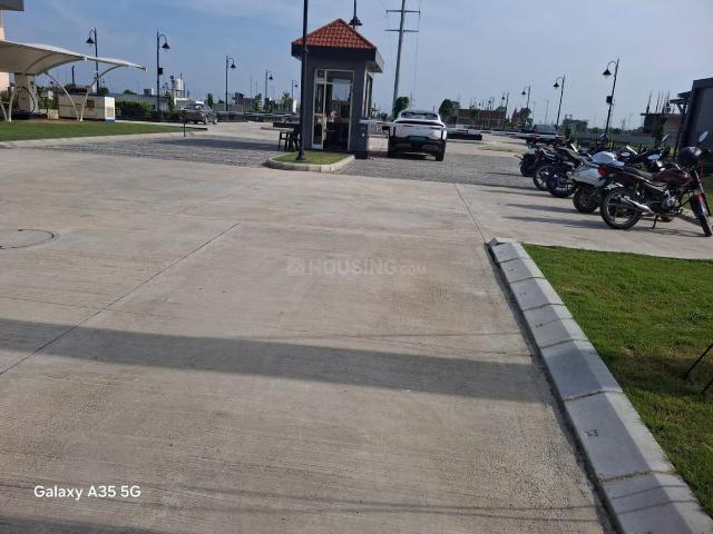 Land for sale in Hariana