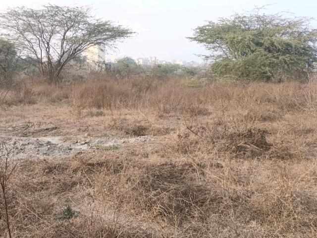 Land for sale in North Delhi, Deri