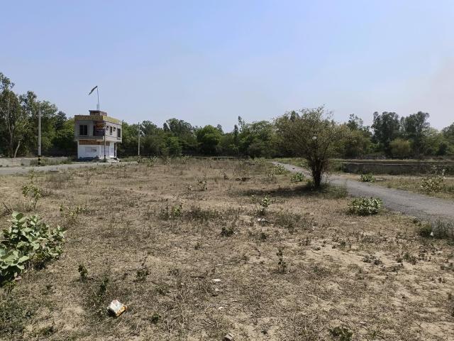 Land for sale in North Delhi, Deri