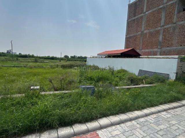 Land for sale in Hariana
