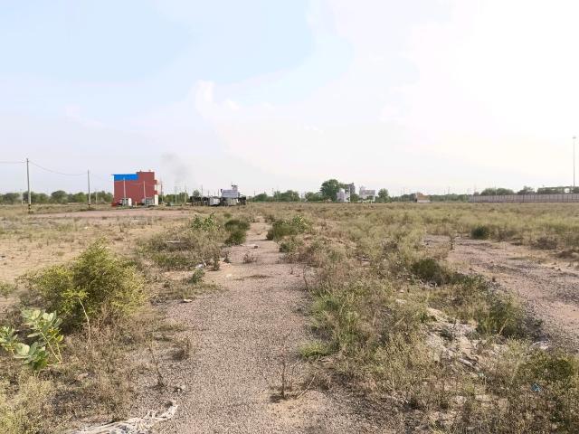 Land for sale in North Delhi, Deri